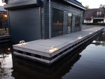 6watervillaboothuisinsteekhavenaanlegsteigersteigerverlichtingloosdrecht
