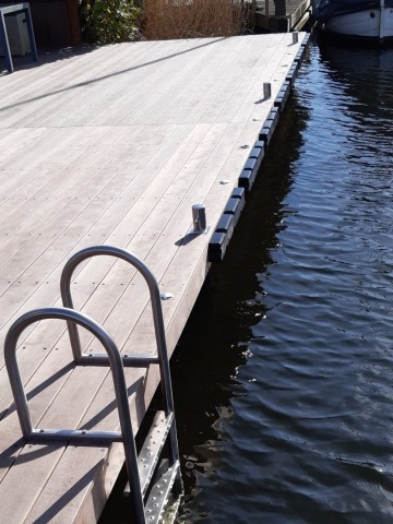 7x zwarte blokfender   steigerbumper   steiger   fenders   stootrand   spotjes   bolders zwemtrap