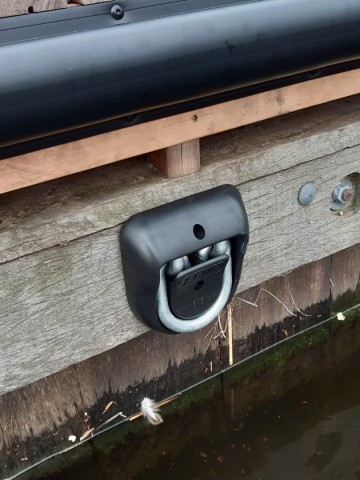 Abus slotoog bootslot   voor boten steiger kade   muuranker   wandanker   kade anker art4 steigerslot