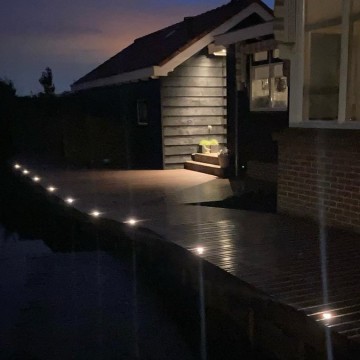 Inbouw spotje vlonder steiger terras   vlonderlampje   led lampjes   12 volt terras spots   tuinverlichting