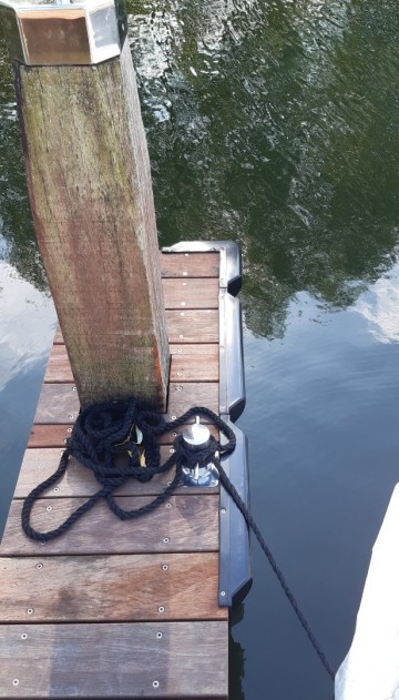 Korte stootrand recht 50 cm zwart steigerbumper hoek steiger stootblok steiger fender