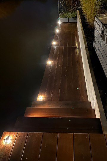 Opbouwspot 4   warm wit   12volt   vlonder   led   lampje   steiger   verlichting   vlonderspotje   vlonderlamp   steigerspot   havenverlichting   steigerspot   vlonderlampje