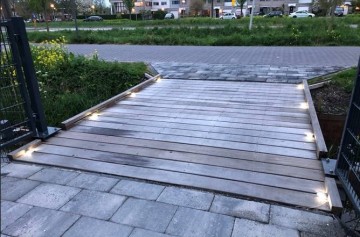Opbouwspotjes 2   verlichting bruggetje   toerit led   led spots opbouw   hardhout brug