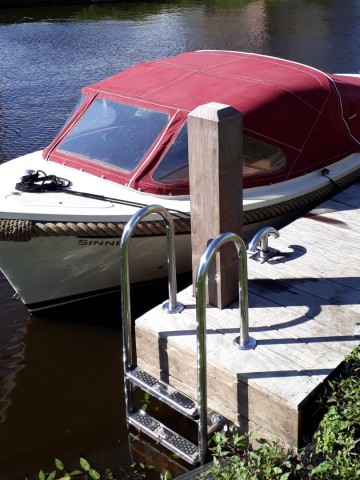 Rvs zwemtrap   steigertrap   steiger   vlonder   tuin aan het water   zwemvijver   zwembad   steigerladder