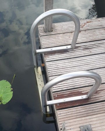 Rvs304 zwemtrap   steiger   4 treden   steigertrap   zwemladder 0