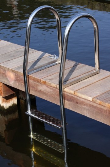Rvs304zwemtrap4of5tredensteigeraanlegsteigervastetreden
