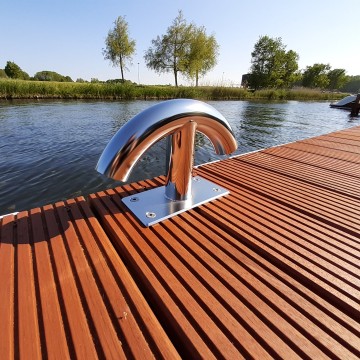 Steigerlamp slm150   gepolijst rvs316   nieuwe steiger   vlonder   bangkirai olie   vlonderolie   steigerverlichting