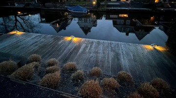Steigerlampen   bolder en verlichting   vlonder   steiger   vlonderlampen   vlonderverlichting   tuin aan het water   rvs bolderlamp