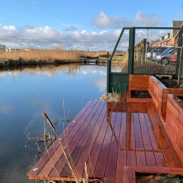 Vlonder aan het water   opbouwspot 4   vlonderverlichting   vlonderspotjes   steiger lampjes 0