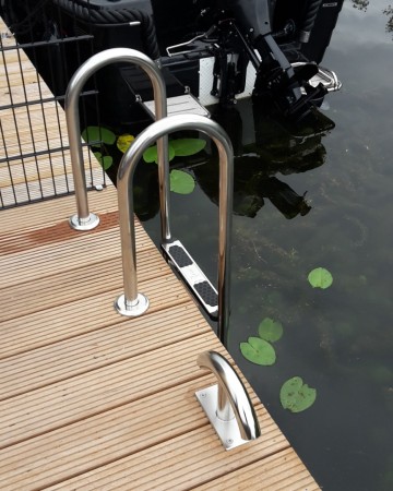 Watertuin recreatie   loosdrecht   zwemtrap steiger en slm150 steigerlamp 1 4kant 0