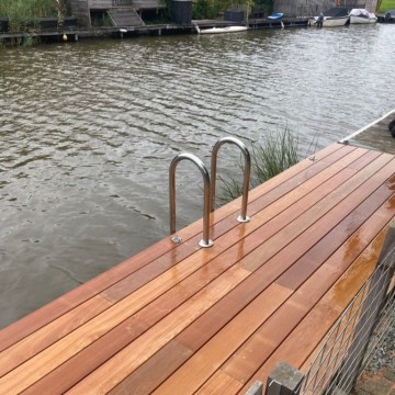 Zwemtrap rvs   3 of 4 of 5 treden   steiger beschoeiing vlonder zwembad zwemvijver